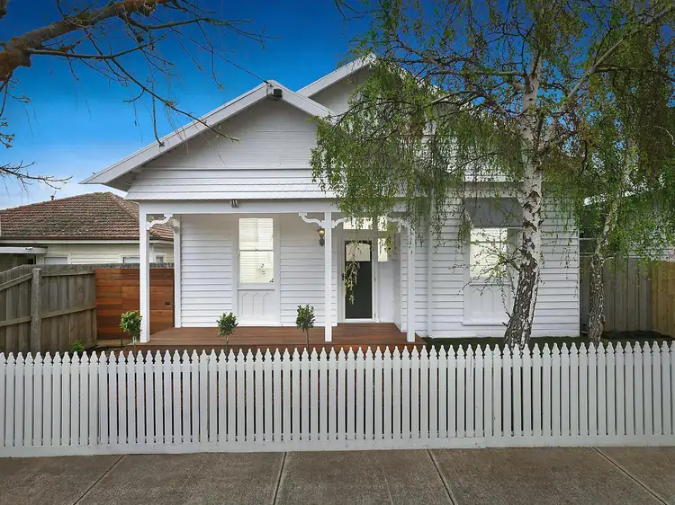 4 Price Street, Newtown VIC 3220