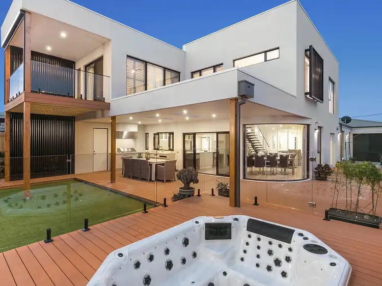 17 Orr Street, Manifold Heights VIC 3218
