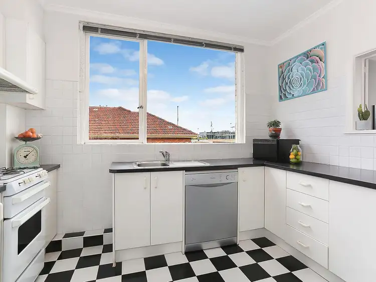 Third view of Homely apartment listing, 15/5 Herbert Street, St Kilda VIC 3182