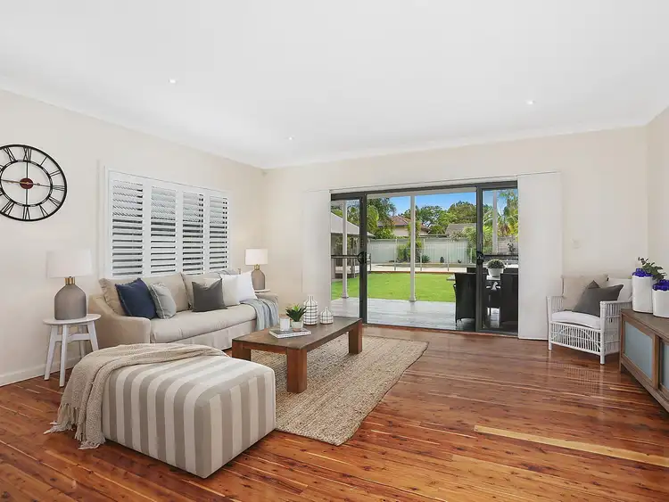 44 Rocklea Crescent, Sylvania NSW 2224