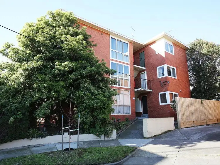 13/1 Fiona Court, St Kilda VIC 3182