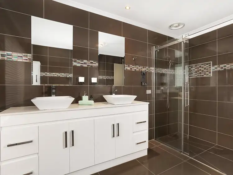 Sixth view of Homely house listing, 8 Montvale Mews, Mount Waverley VIC 3149
