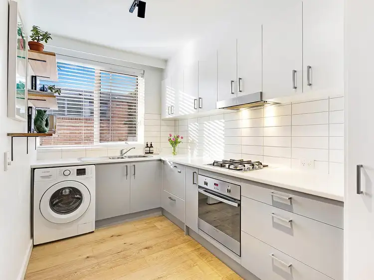Third view of Homely apartment listing, 3/25 Kingsley Street, Elwood VIC 3184