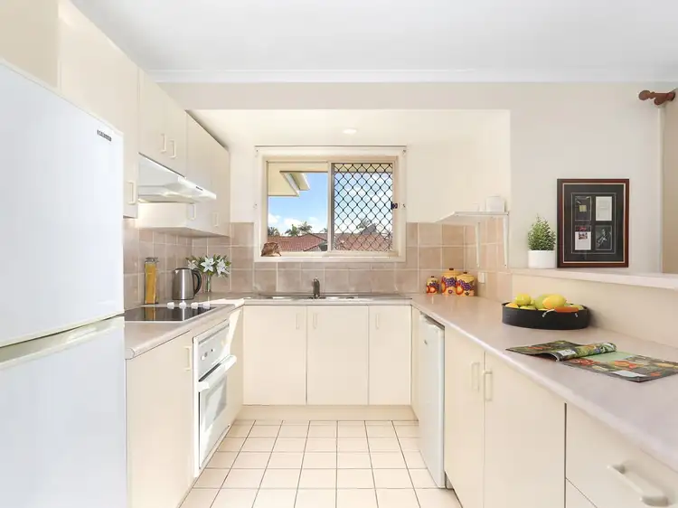 11/2A Albatross Avenue, Aroona QLD 4551