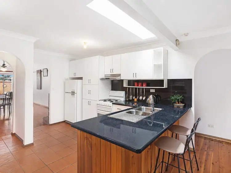 9 Crown Road, Umina Beach NSW 2257