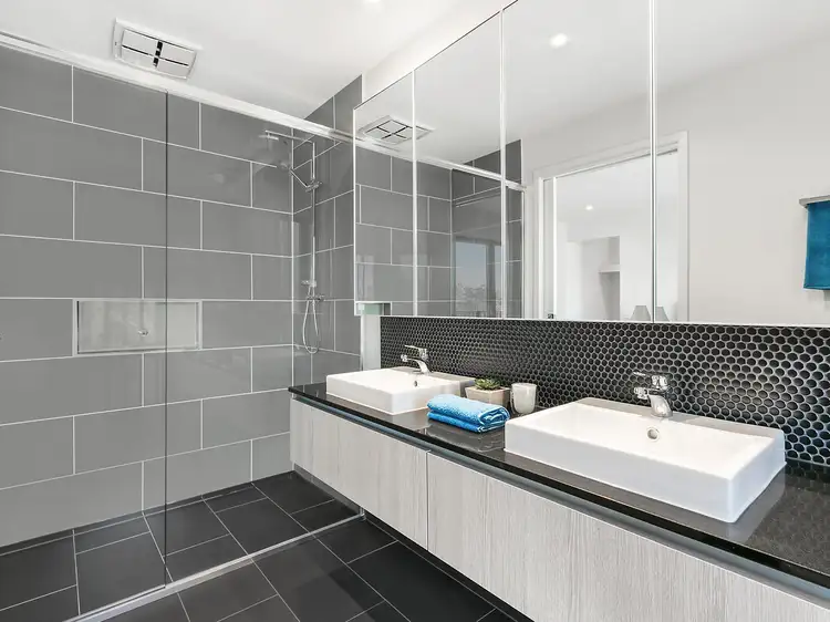 Fifth view of Homely townhouse listing, 21 Auburn Crescent, Doncaster VIC 3108