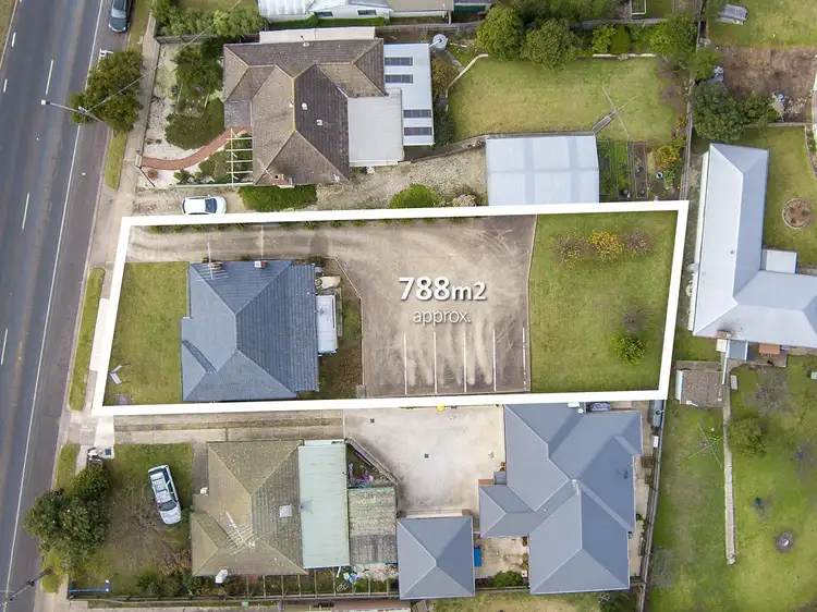 74 Bellarine Highway, Newcomb VIC 3219