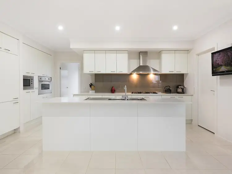 Fifth view of Homely house listing, 17 Basford Court, Marshall VIC 3216