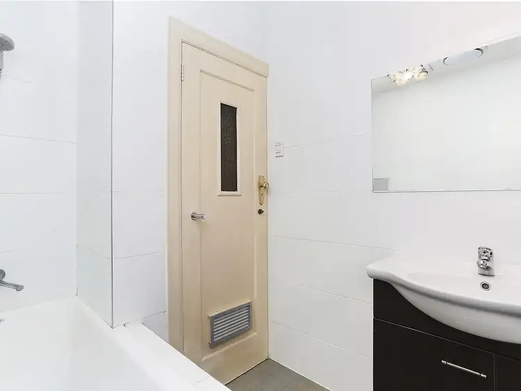 Fifth view of Homely apartment listing, 3/34 Barkly Street, St Kilda VIC 3182