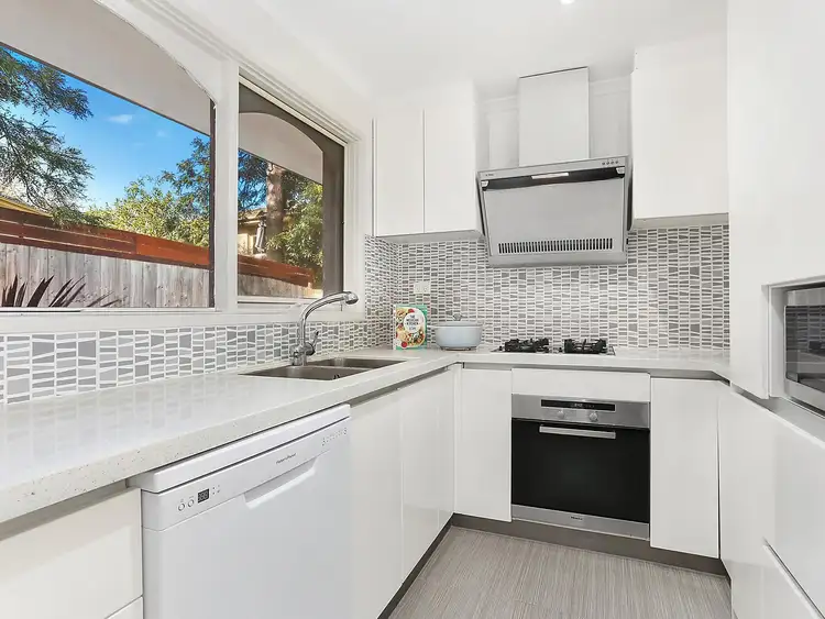 Second view of Homely unit listing, 2/7 Miller Crescent, Mount Waverley VIC 3149
