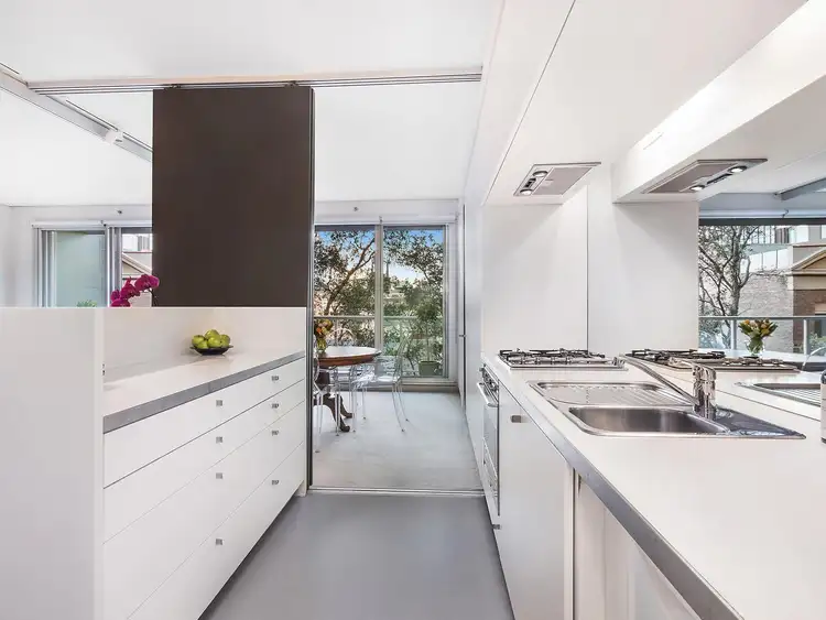 Third view of Homely apartment listing, 304/1 Francis Street, Darlinghurst NSW 2010