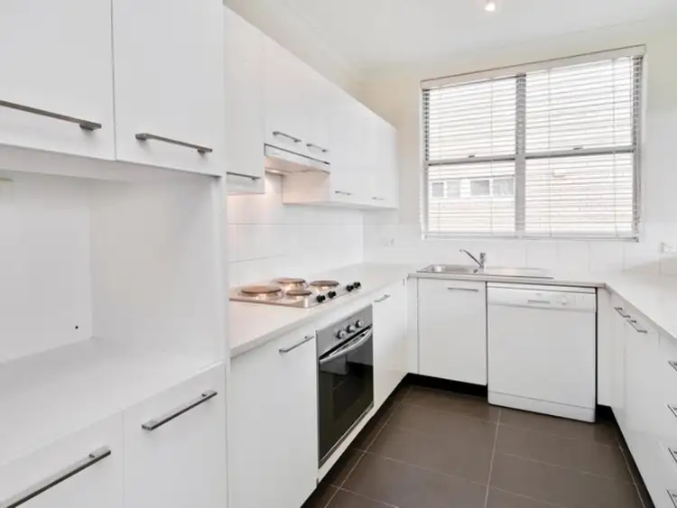 17/34 Stanton Road