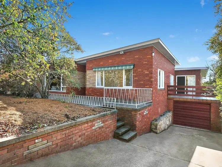 Main view of Homely house listing, 10 Hemmant Street, O'connor ACT 2602