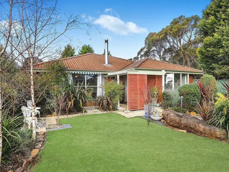 2 Coronation Road, Wentworth Falls NSW 2782