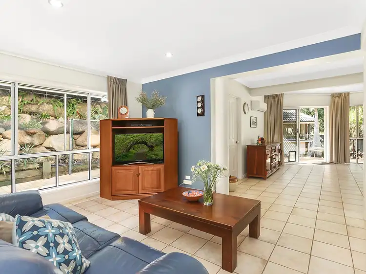 Sixth view of Homely house listing, 19 Ngeringa Crescent, Chapel Hill QLD 4069