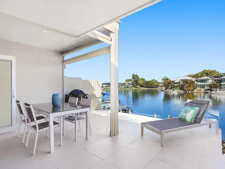 2/5 Sunseeker Close, Noosa Waters QLD 4566