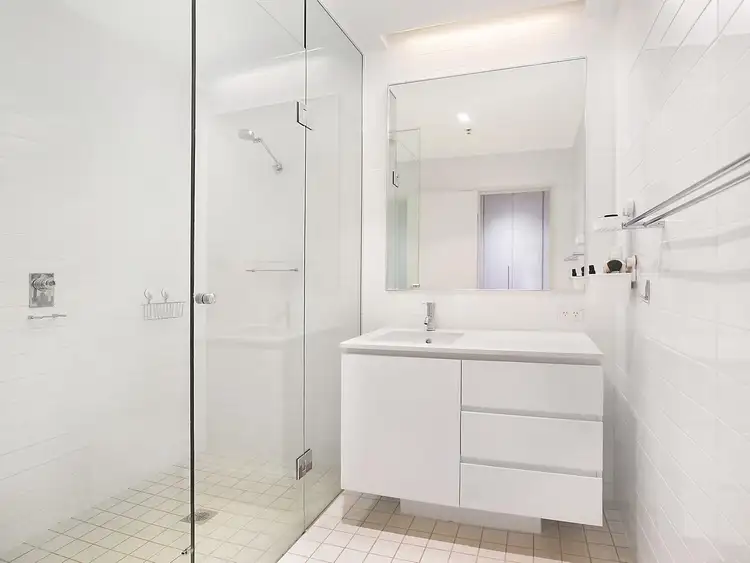 Third view of Homely apartment listing, 606/55 Lavender Street, Milsons Point NSW 2061