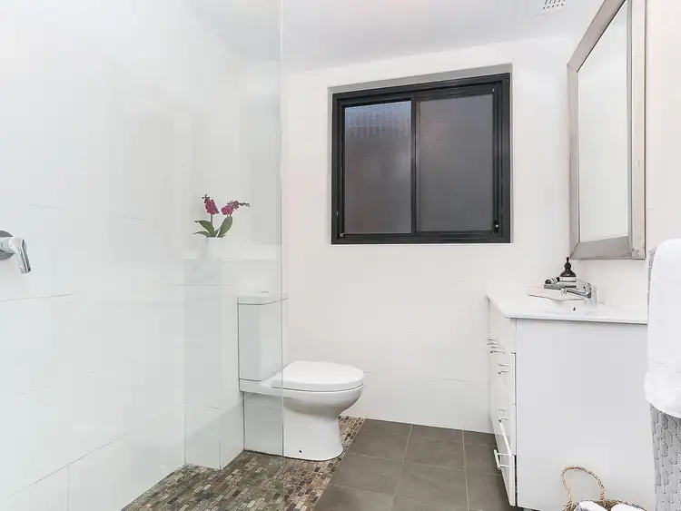 Sixth view of Homely apartment listing, 11/10-12 Fletcher Street, Bondi NSW 2026