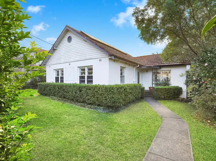 16 Cecil Street, Denistone East NSW 2112