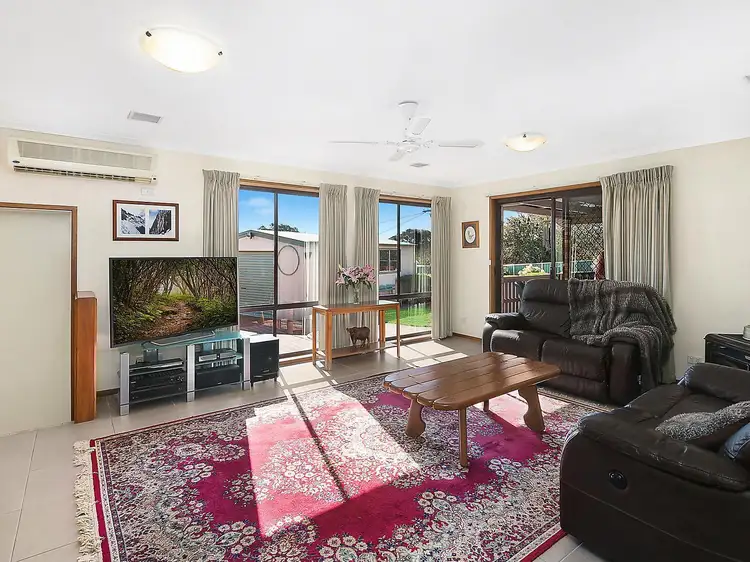 Fifth view of Homely house listing, 37 Lucy Gullett Circuit, Chisholm ACT 2905