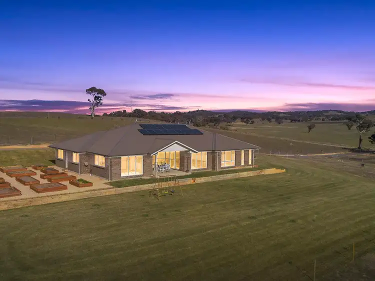 880 Back Creek Road, Gundaroo NSW 2620