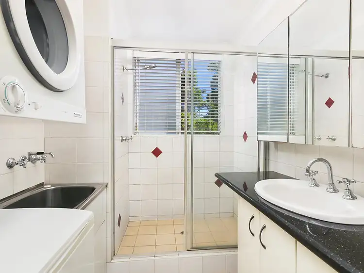 Sixth view of Homely apartment listing, 2/38 Waverley Road, Taringa QLD 4068
