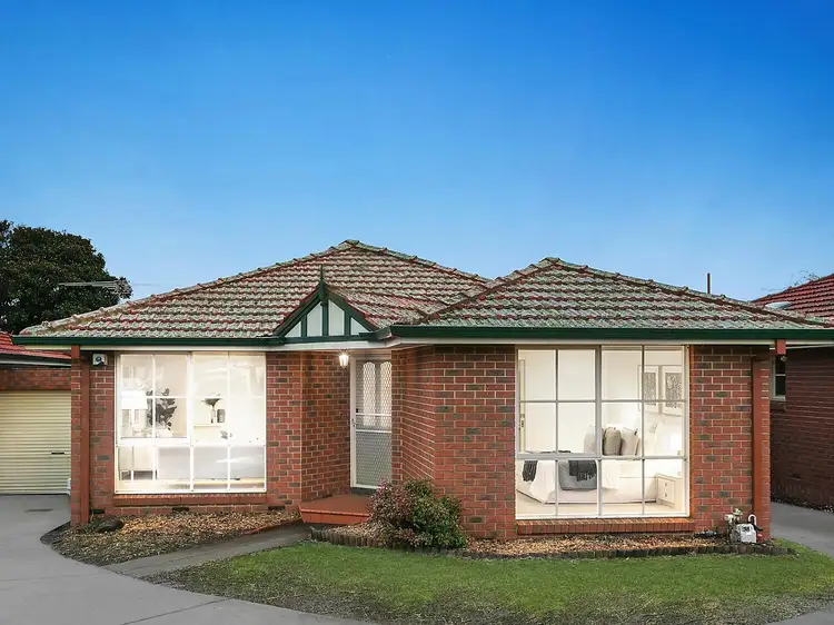 Main view of Homely unit listing, 2/17 Tara Avenue, Blackburn VIC 3130