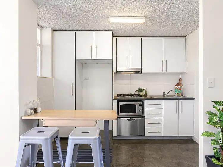 Third view of Homely apartment listing, 1A/172 Oxlade Drive, New Farm QLD 4005