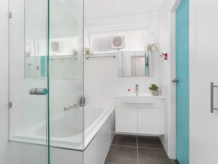 Sixth view of Homely apartment listing, 4/517 St Kilda Street, Elwood VIC 3184