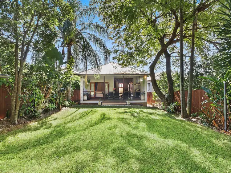 153 Cracknell Road, Tarragindi QLD 4121
