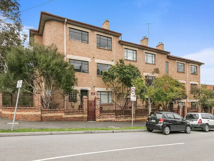 2/44 Eildon Road, St Kilda VIC 3182