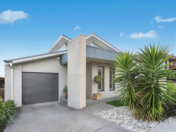 17 Saltia Drive