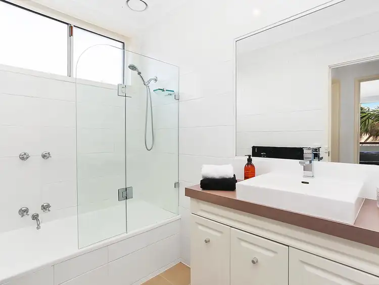 Fifth view of Homely townhouse listing, 102 Chesterville Road, Cheltenham VIC 3192
