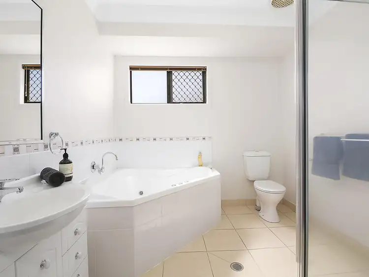 Fifth view of Homely house listing, 8 Somerdale Pocket, Idalia QLD 4811