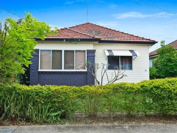 16 Phillips Street, Hamilton North NSW 2292