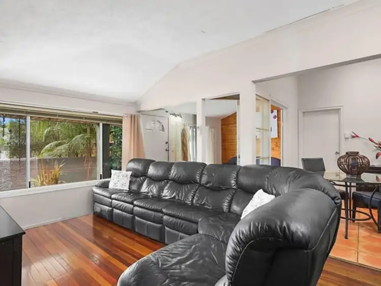 1/54 Walton Street, Southport QLD 4215