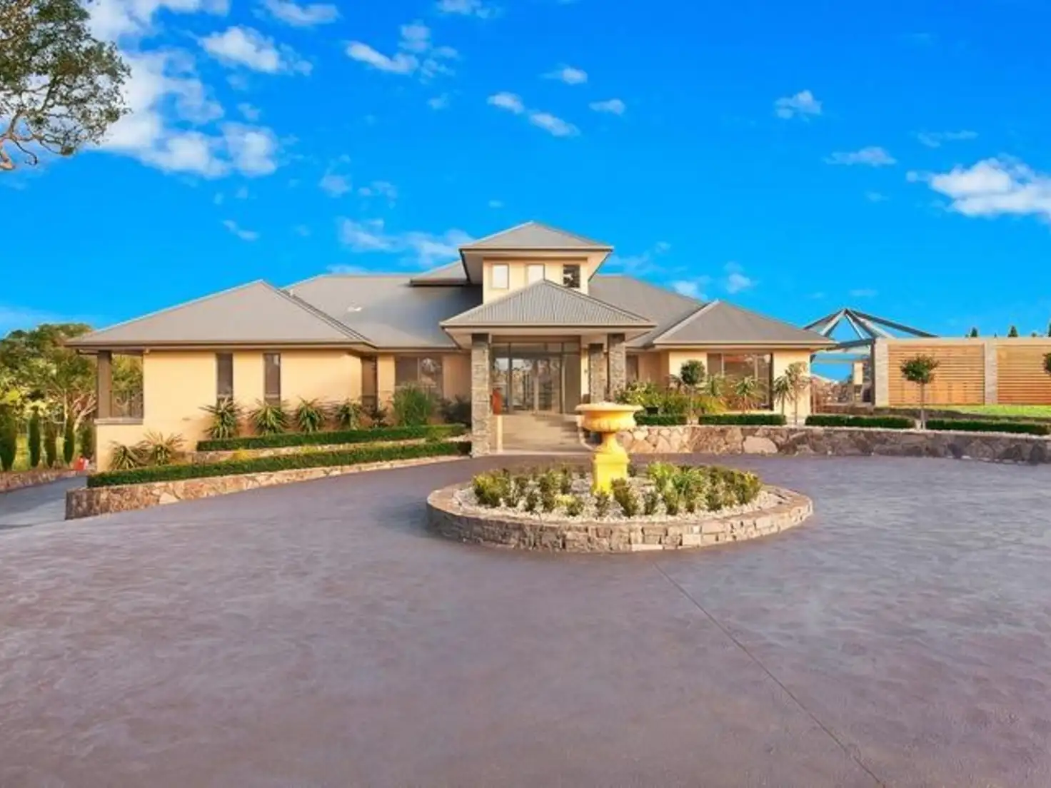 Main view of Homely rural property listing, 19 Shillington Avenue, Googong NSW 2620