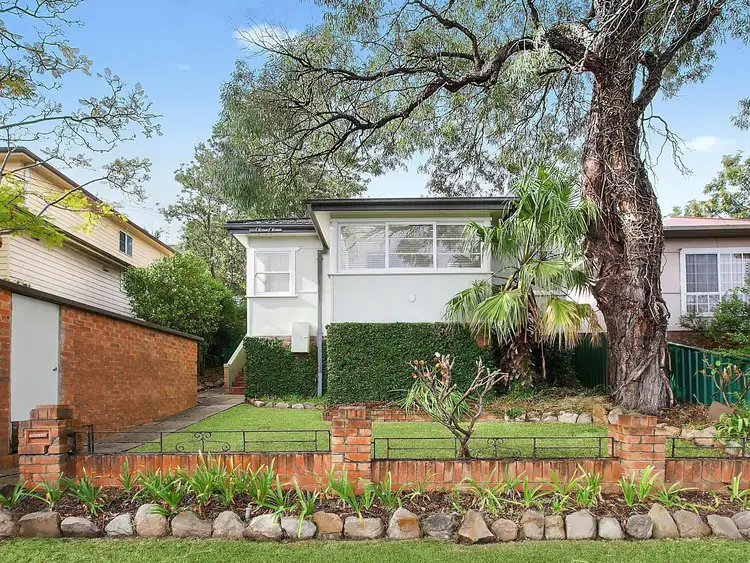 5 Mount Street, Mount Saint Thomas NSW 2500