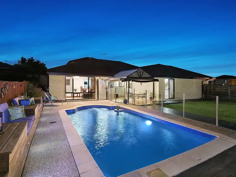 5 Dulcie Close, Springfield Lakes QLD 4300