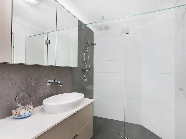 Fourth view of Homely townhouse listing, 5/25 Mullens Street, Hawthorne QLD 4171