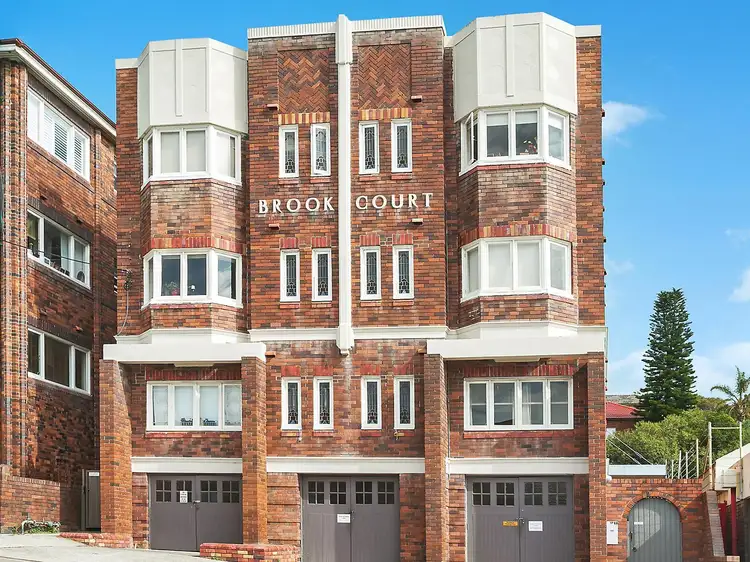 Third view of Homely apartment listing, 6/122 Brook Street, Coogee NSW 2034