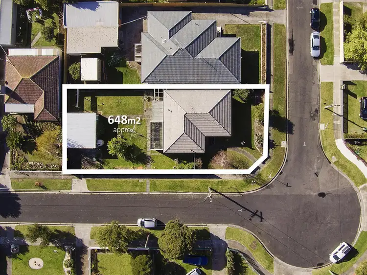 1 Glover Street, Newcomb VIC 3219