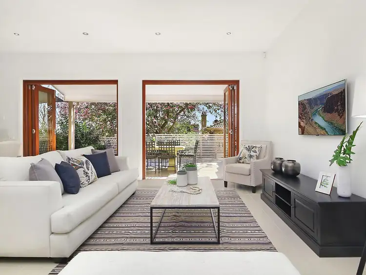 Second view of Homely townhouse listing, 2/58 Highview Terrace, St Lucia QLD 4067