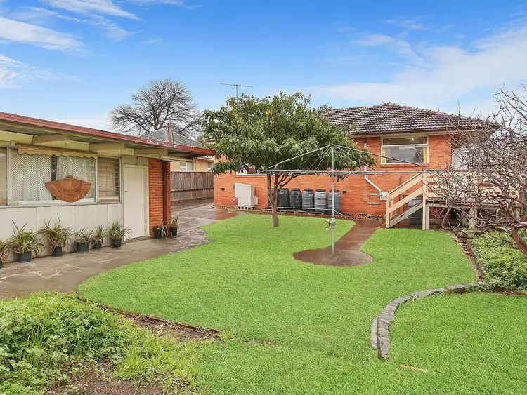 Fourth view of Homely house listing, 8 Jacqueline Road, Mount Waverley VIC 3149