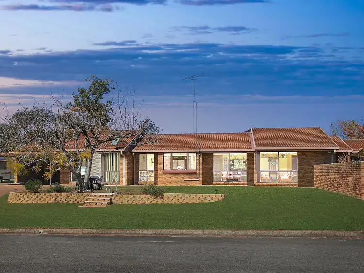 12 Brooks Street, Kurri Kurri NSW 2327