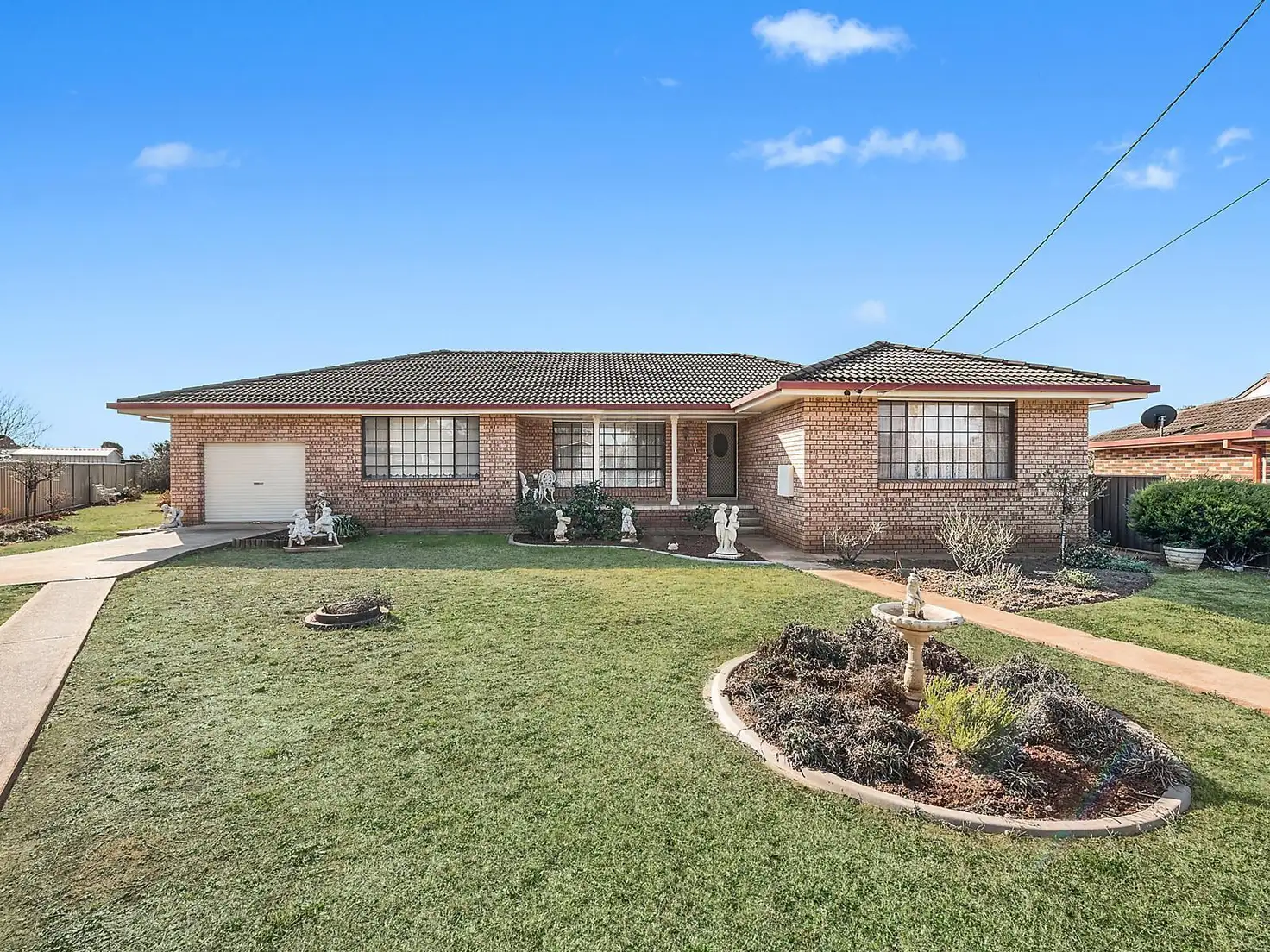 Main view of Homely house listing, 10 Scott Avenue, Gulgong NSW 2852