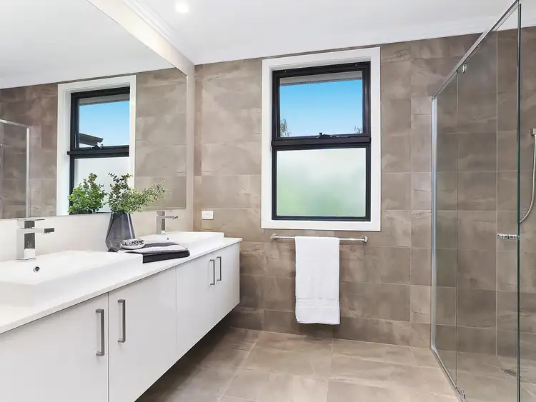 Fifth view of Homely house listing, 19 Glenmanor Close, Templestowe VIC 3106