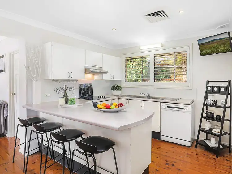 Fourth view of Homely house listing, 6 Juniper Place, Baulkham Hills NSW 2153