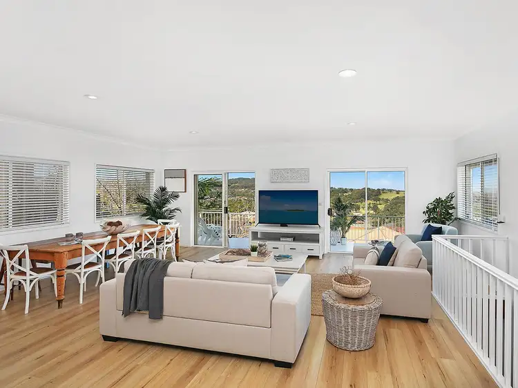 30 Northview Drive, Bateau Bay NSW 2261