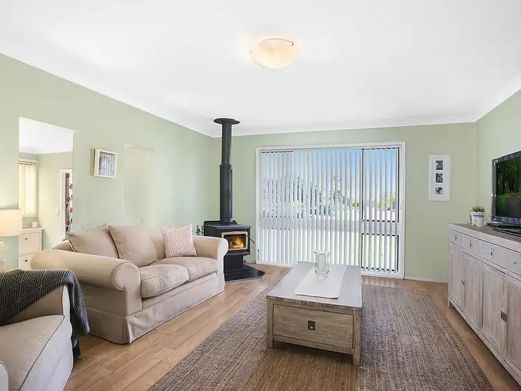 50 Westbrook Parade, Gorokan NSW 2263